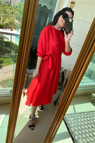 Kırmızı Kloş Kemerli Elbise