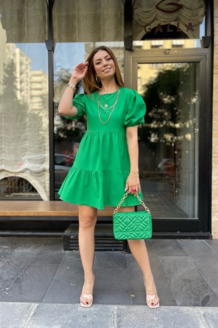 Yeşil Sırt Dekolteli Kısa Elbise